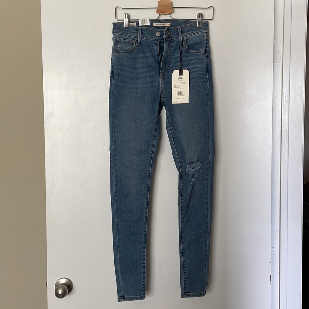Levi’s 720 High-Rise Super Skinny Jeans - Picture 10 of 11